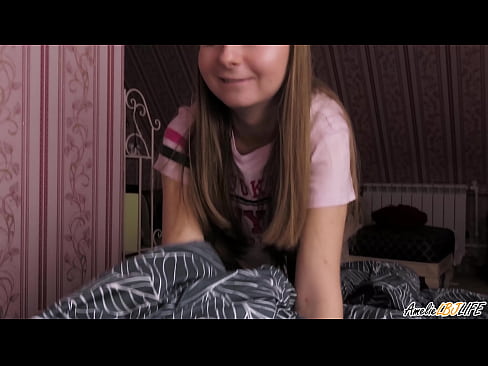 ❤️ Blondie uning BFF ning chuqur so'radi va uning og'ziga Jum oladi Sifatli jinsiy aloqa uz.porno-filmy.ru ❌