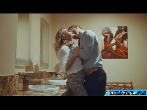 ❤️ Ko'krakli sarg'ish sizni jamoat hojatxonasida yo'ldan ozdirganda Sifatli jinsiy aloqa uz.porno-filmy.ru ❌